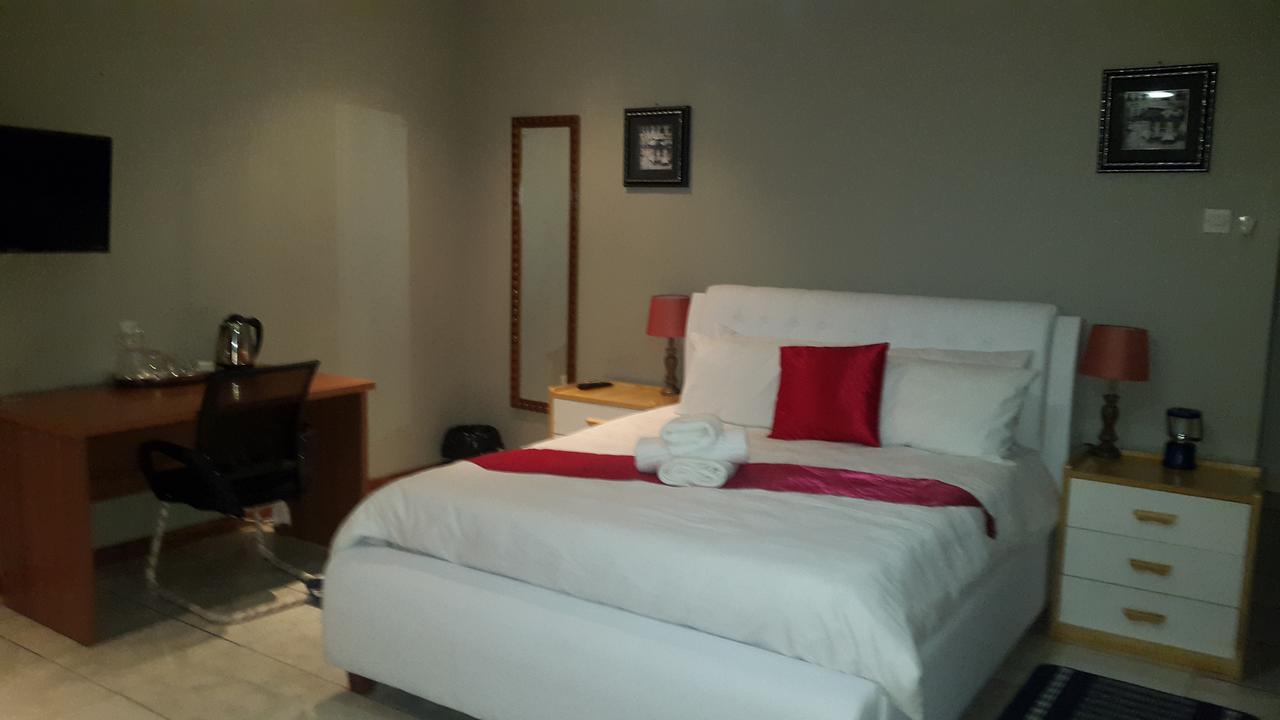 פרנסיסטאון Tintech Bed & Breakfast מראה חיצוני תמונה