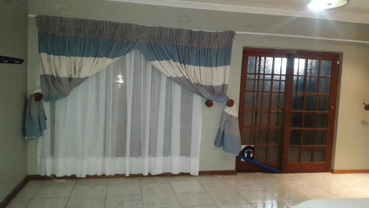 פרנסיסטאון Tintech Bed & Breakfast מראה חיצוני תמונה