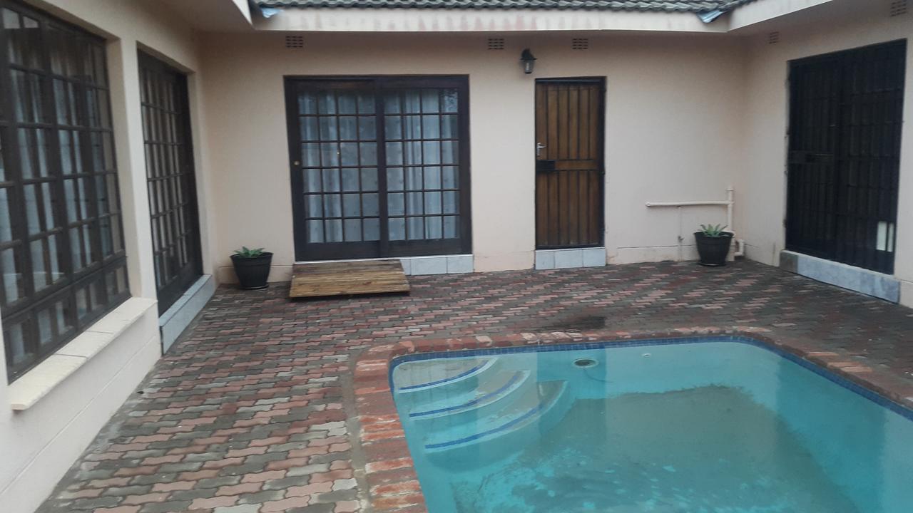 פרנסיסטאון Tintech Bed & Breakfast מראה חיצוני תמונה